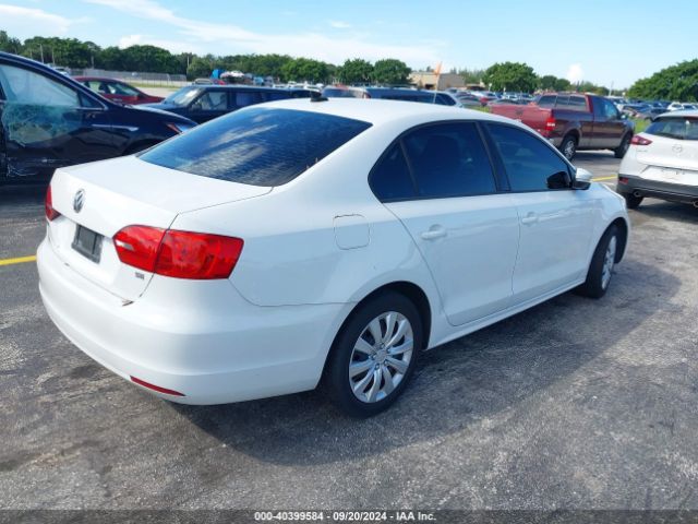 3VWD17AJ7EM415302 Volkswagen Jetta 1.8t Se
