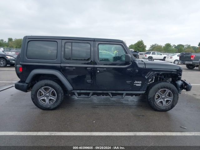 1C4HJXDG2JW124706 Jeep Wrangler Unlimited Sport S 4x4
