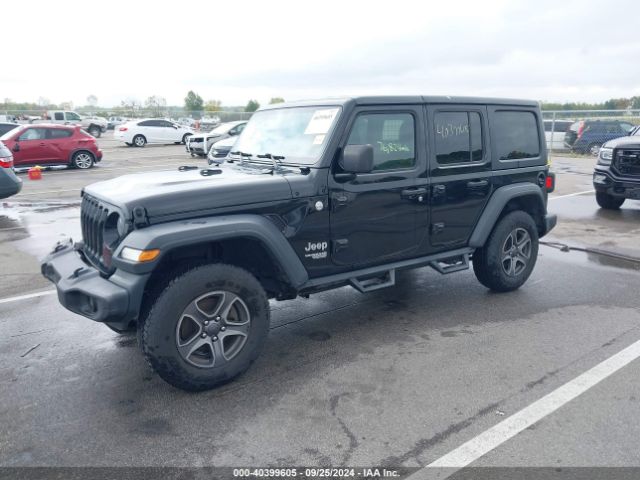 1C4HJXDG2JW124706 Jeep Wrangler Unlimited Sport S 4x4