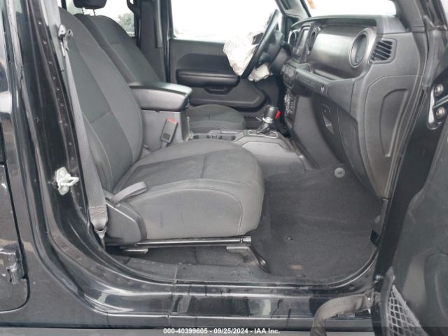 1C4HJXDG2JW124706 Jeep Wrangler Unlimited Sport S 4x4