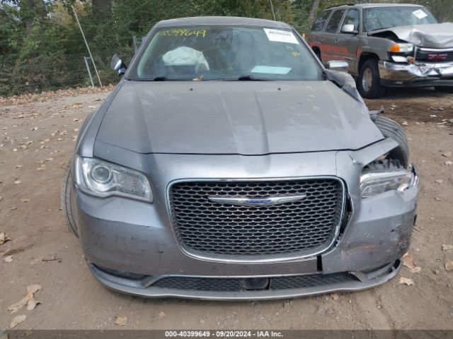 2C3CCAKG2JH302413 Chrysler 300 Limited Awd