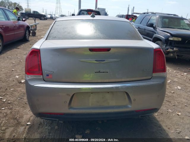 2C3CCAKG2JH302413 Chrysler 300 Limited Awd