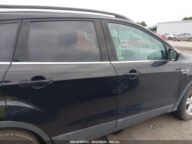 1FMCU0GX3GUC77261 Ford ESCAPE SE