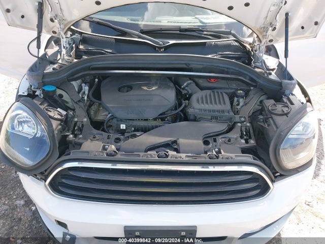 2017 MINI COUNTRYMAN WMZYV5C30H3E01939 Photo 9