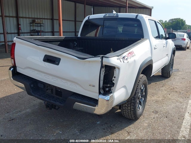 3TMCZ5AN1JM132158 Toyota Tacoma Trd Off Road