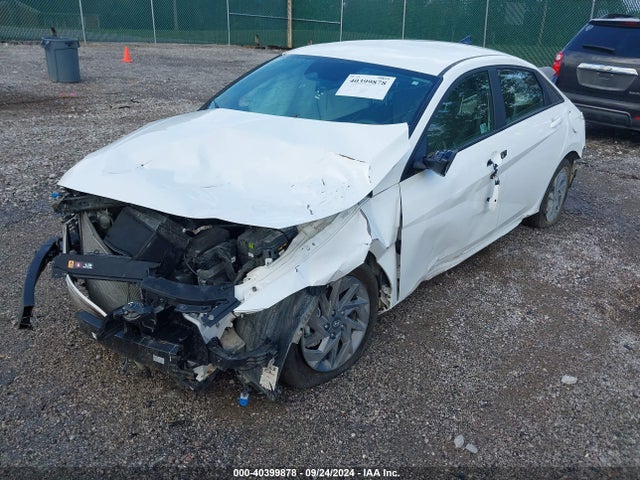 Hyundai ELANTRA SEL 2024 KMHLM4DG7RU643138 Image 2