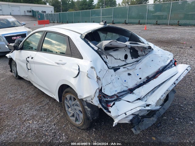Hyundai ELANTRA SEL 2024 KMHLM4DG7RU643138 Image 3