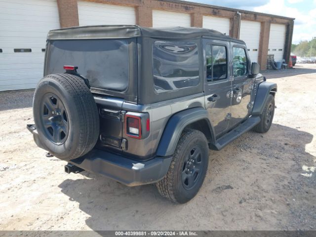 1C4HJXDG7JW140027 Jeep Wrangler Unlimited Sport 4x4