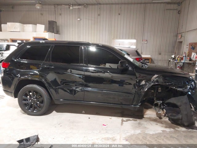 1C4RJFAGXJC237355 Jeep Grand Cherokee Altitude 4x4