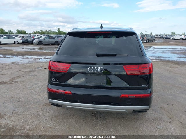 WA1LAAF72KD044396 Audi Q7 55 Premium/55 Se Premium