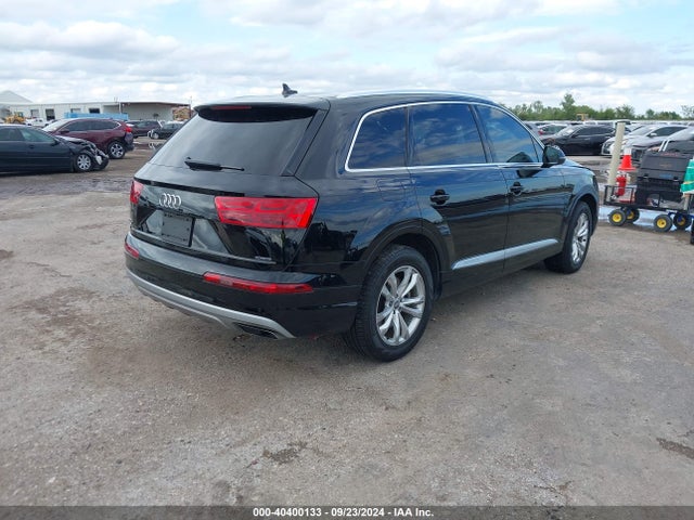 WA1LAAF72KD044396 Audi Q7 55 Premium/55 Se Premium