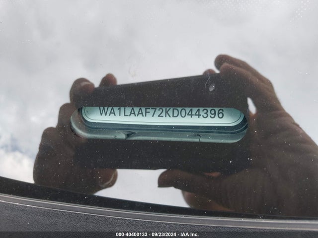 WA1LAAF72KD044396 Audi Q7 55 Premium/55 Se Premium