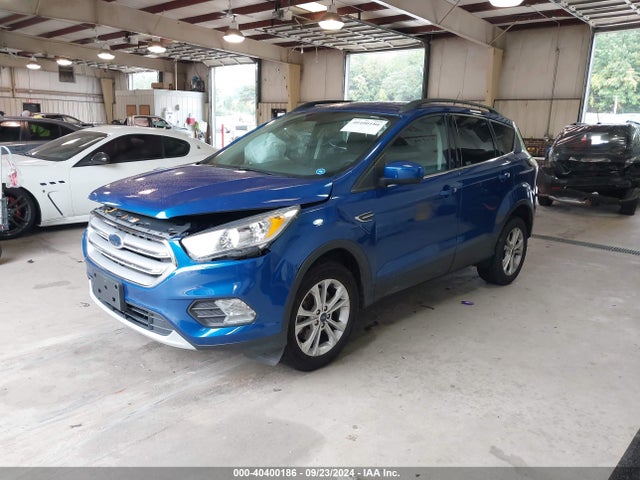 Ford ESCAPE SE 2018 1FMCU9GD1JUD61273 Image 2