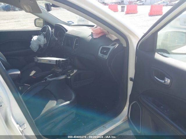 3C4NJCBB7KT802912 Jeep Compass Latitude Fwd