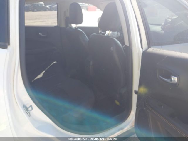 3C4NJCBB7KT802912 Jeep Compass Latitude Fwd