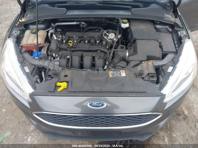 Ford FOCUS SE 2017 1FADP3F23HL330321 Image 10