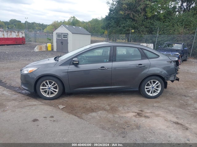Ford FOCUS SE 2017 1FADP3F23HL330321 Image 14