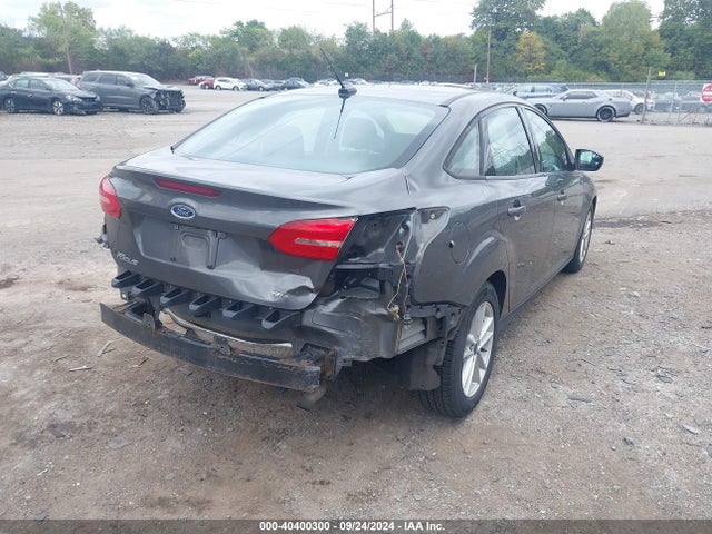 Ford FOCUS SE 2017 1FADP3F23HL330321 Image 6