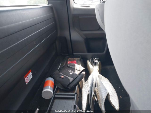 5TFRX5GN2HX075867 Toyota Tacoma Sr