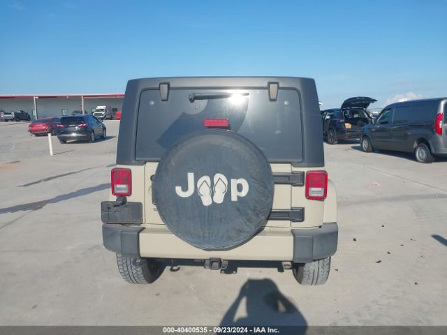 1C4BJWEG6HL751774 Jeep Wrangler Unlimited Sahara 4x4