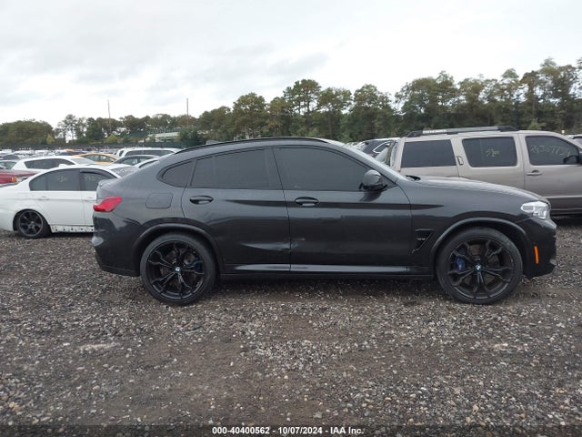 5YMUJ0C05M9E33108 BMW X4