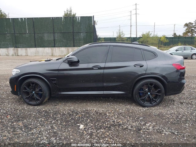 5YMUJ0C05M9E33108 BMW X4