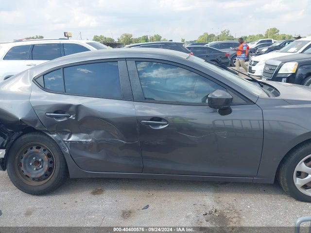 3MZBN1U75JM185374 Mazda Mazda3 Sport
