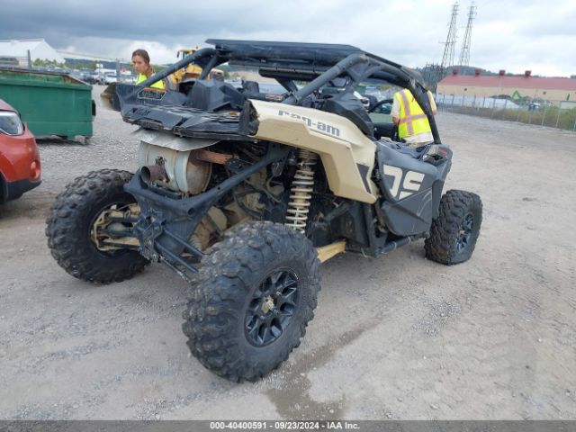 2022 CAN-AM MAVERICK X3 3JBVGAY43NE002194 Photo 3