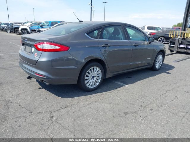 3FA6P0LU5GR250323 Ford Fusion Hybrid Se