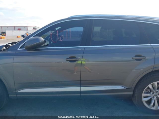 WA1LAAF74JD034242 Audi Q7 3.0t Premium
