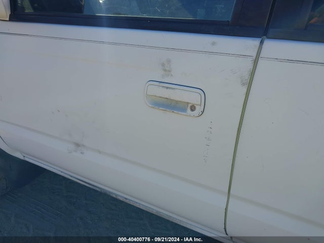 2001 Toyota 4runner Sr5 V6 მანქანა იყიდება აუქციონზე, vin: JT3GN86R310211557, აუქციონის ნომერი: 40400776