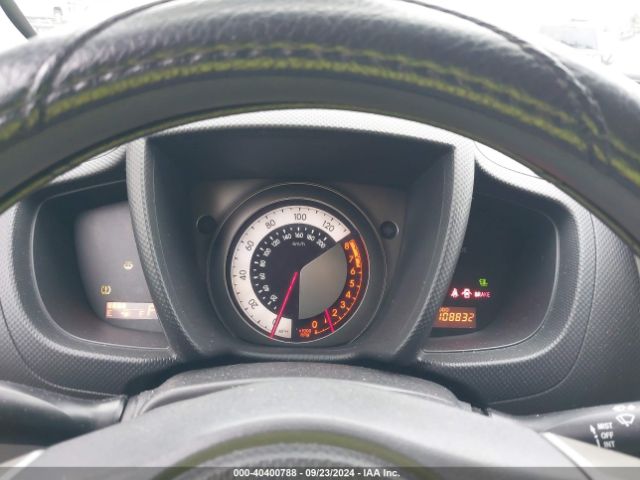 JTKKUPB44E1039934 Scion XD
