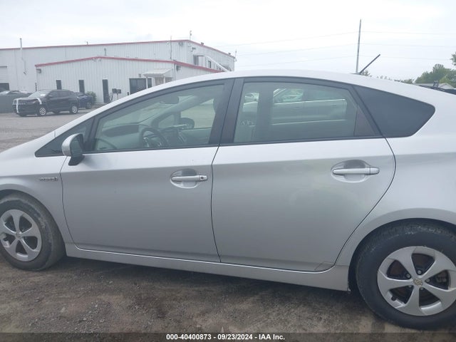JTDKN3DU0E0385611 Toyota Prius Three
