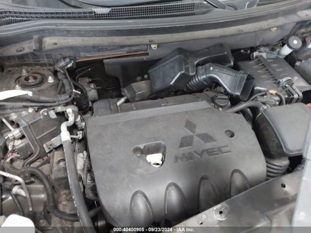 JA4AD3A36HZ036909 Mitsubishi Outlander Se