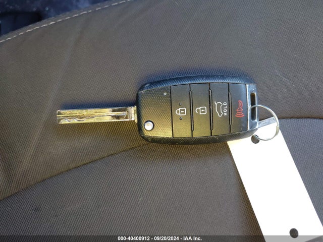 KIA Soul 2017 KNDJN2A21H7886317 Image 11