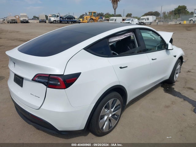 2021 TESLA MODEL Y 5YJYGDEE5MF305950 Photo 3
