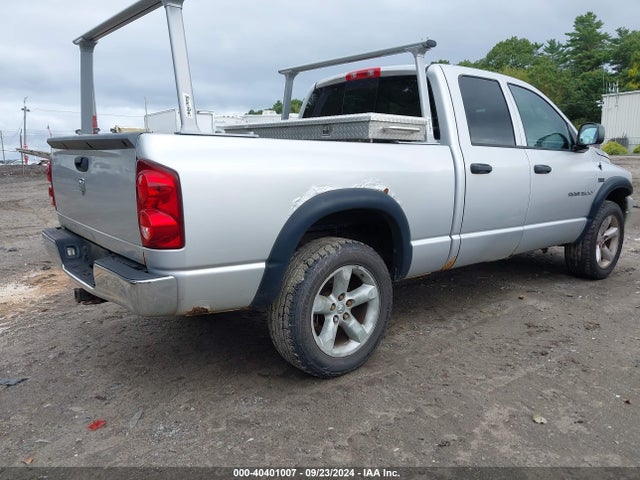 40401007 :رقم المزاد ، 1D7HU18217S225597 vin ، 2007 Dodge Ram 1500 Slt/trx4 Off Road/sport مزاد بيع