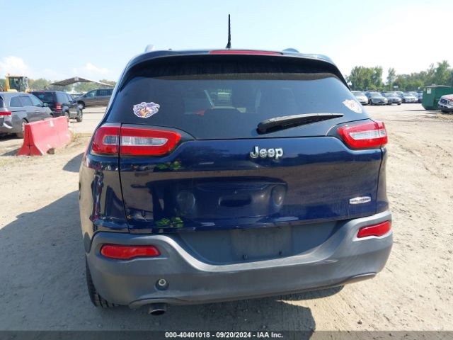 1C4PJLCB8EW148752 Jeep Cherokee Latitude