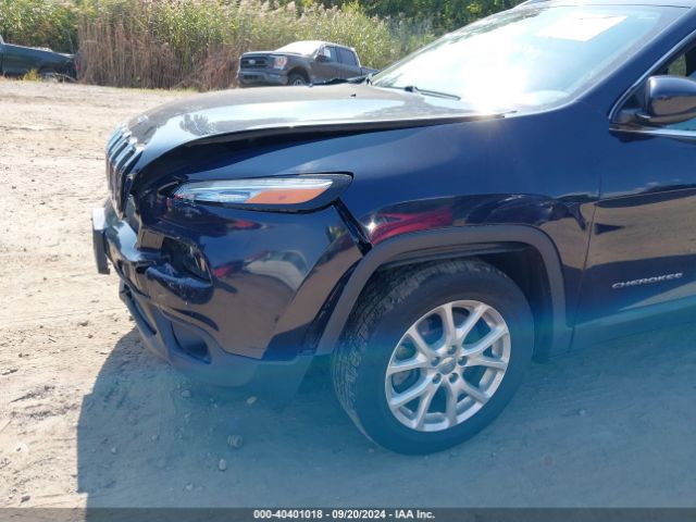 1C4PJLCB8EW148752 Jeep Cherokee Latitude