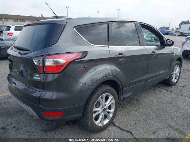 Ford ESCAPE SE 2017 1FMCU0GD1HUE55675 Image 4