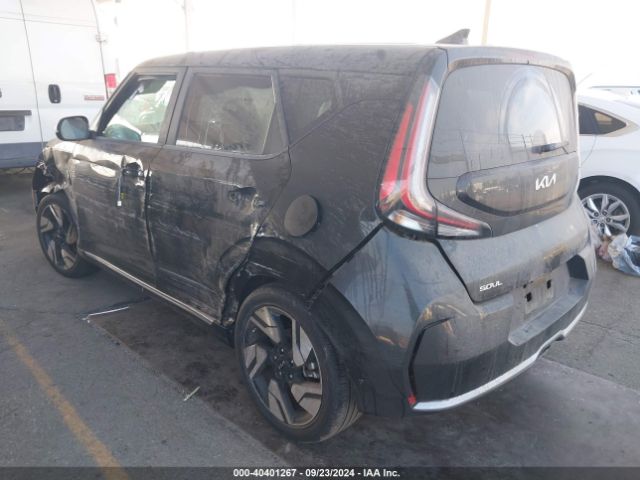 KNDJ53AU3P7840588 KIA Soul Gt-line