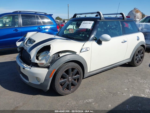 2007 MINI COOPER S WMWMF73557TT81916 Photo 1