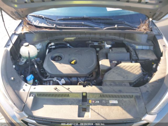 KM8J33A44HU517820 Hyundai TUCSON SE