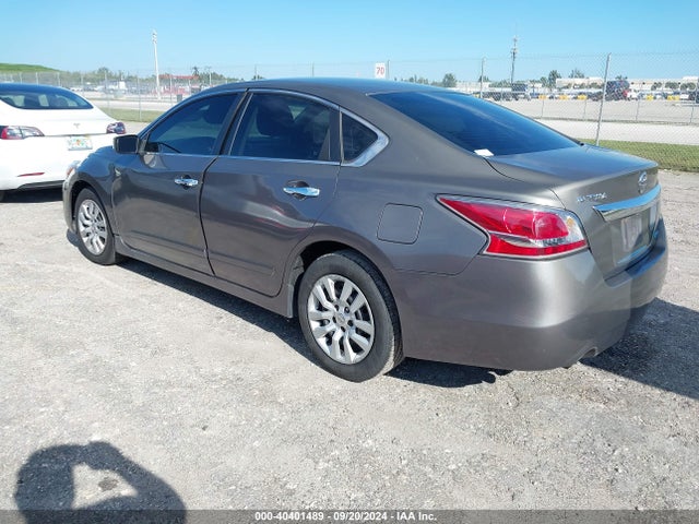 Nissan Altima 2.5 S 2014 1N4AL3AP8EN252975 Image 3