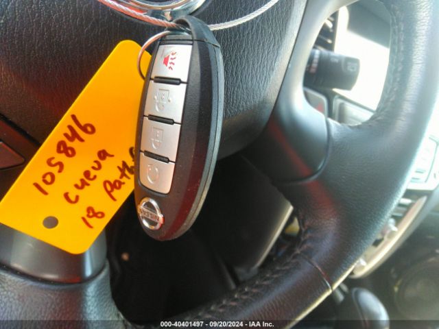 5N1DR2MMXJC637716 Nissan Pathfinder Sv