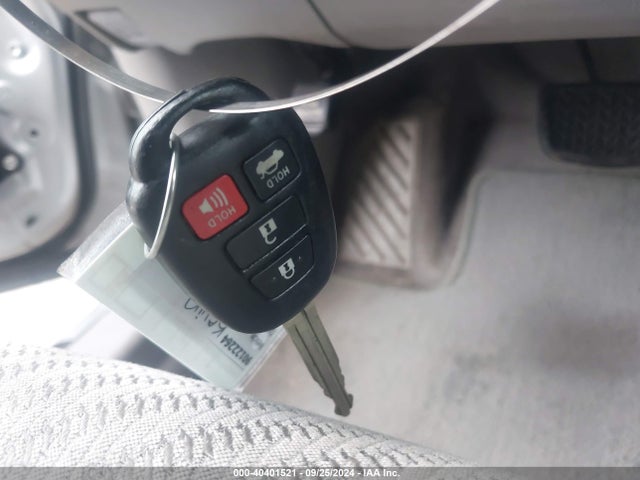 Toyota CAMRY LE 2016 4T4BF1FK6GR558607 Image 11