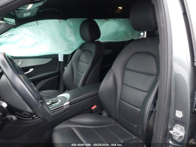 WDC0G4JB2KF631250 Mercedes-Benz GLC 300