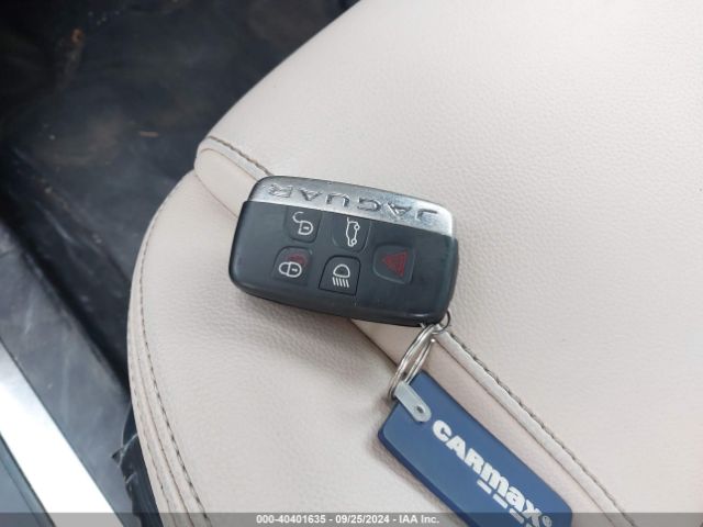 2018 JAGUAR F-PACE SADCJ2GX4JA287755 Photo 10