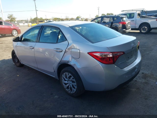 Toyota COROLLA LE 2017 2T1BURHE1HC858564 Image 3