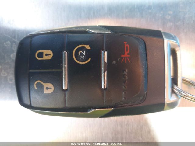 3C6UR5FLXLG236927 RAM 2500